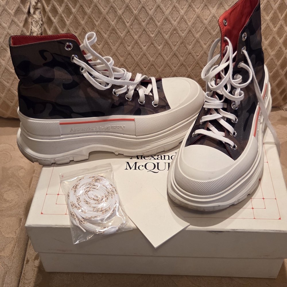 Alexander Mcqueen Tread Slick High Top Camo Skull Sneakers    Size 42